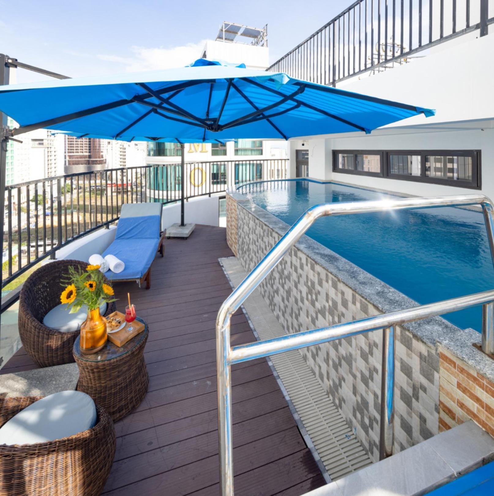 Minh Chau Premium Hotel Danang Buitenkant foto
