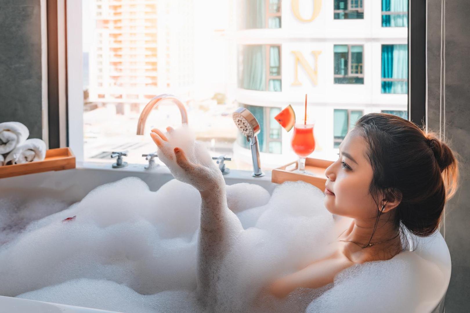 Minh Chau Premium Hotel Danang Buitenkant foto